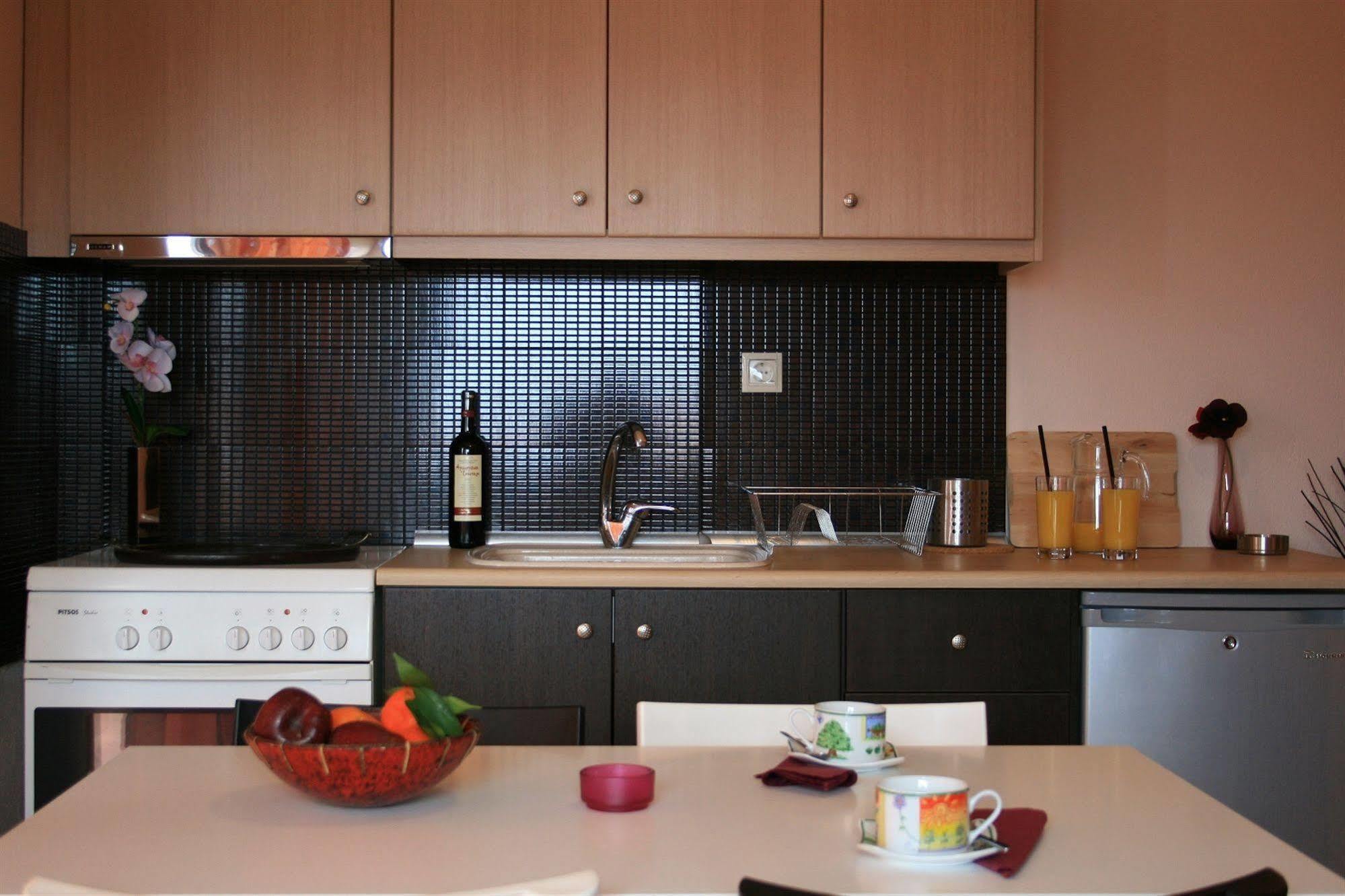 Yasoo Holiday Apartments Олимпия Екстериор снимка